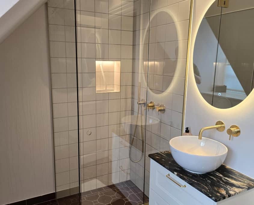Thorslund Glas kan, som din glarmester i Roskilde, lave dette for dig.